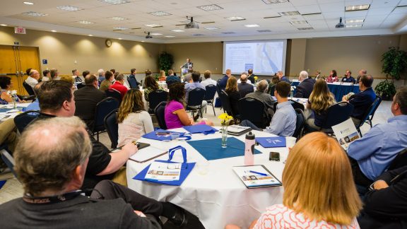 0087 AFV Expo2017 NFLTPO 17 Laura Evans